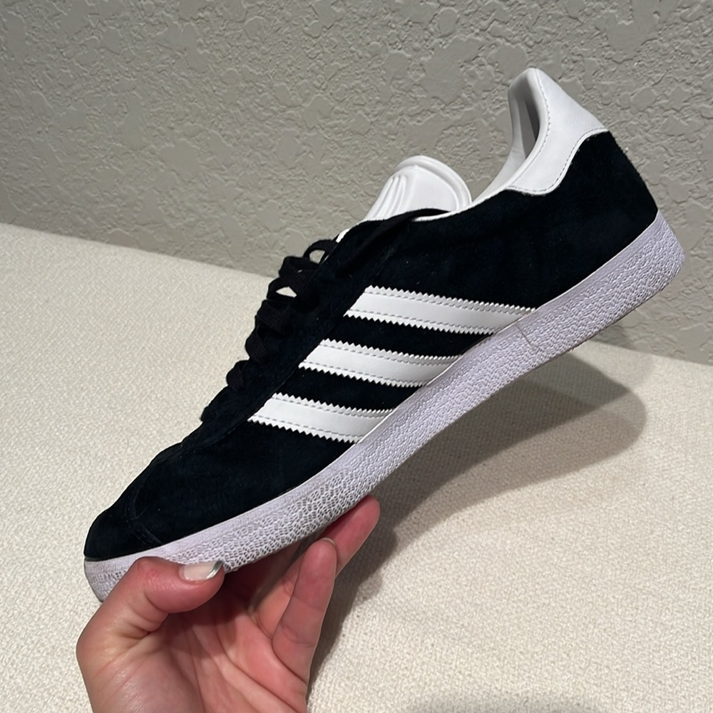 Adidas GASELLE unisex sneakers size 10 - Picture 5 of 8